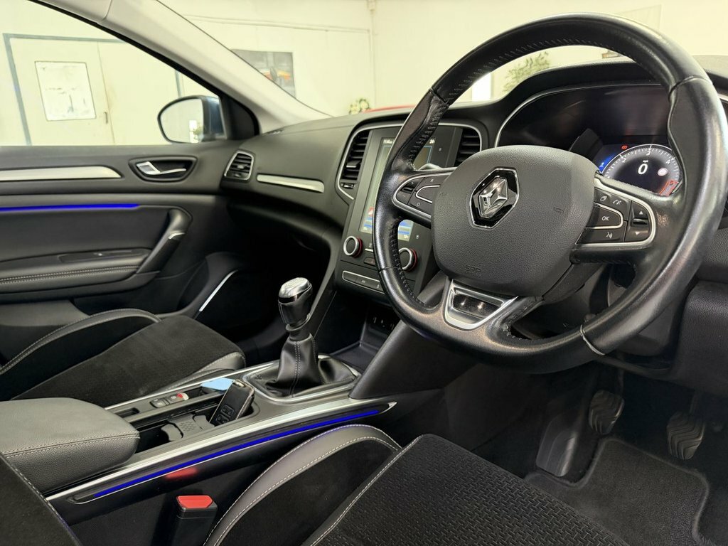 Renault Megane 1.5 Dci Signature Black #24