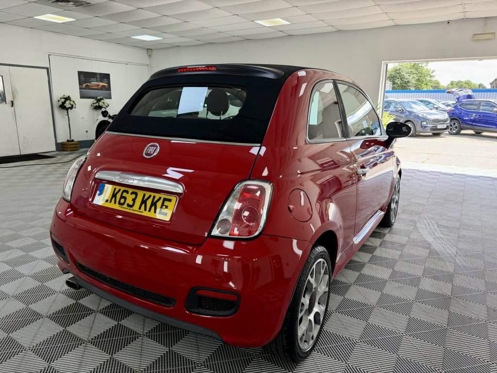 Fiat 500C 1.2 Lounge 69 Bhp White #31