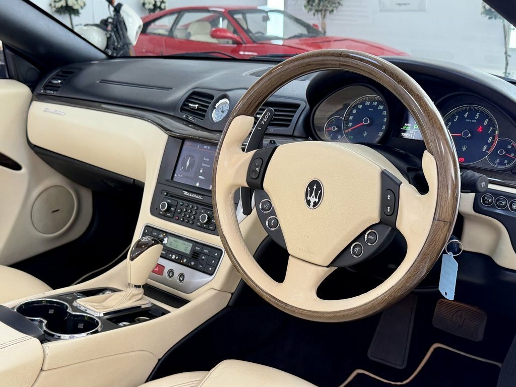Maserati GranCabrio Convertible Grey #19