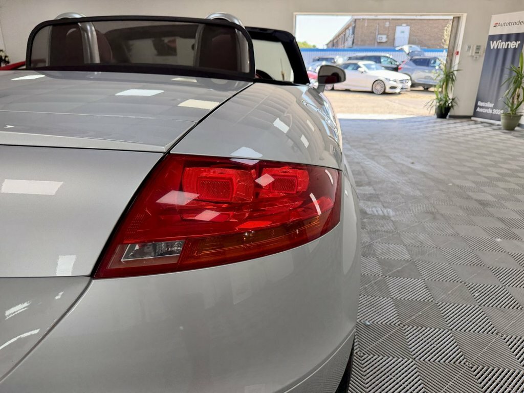 Audi TT 2.0 Tfsi Roadster Euro Black #17