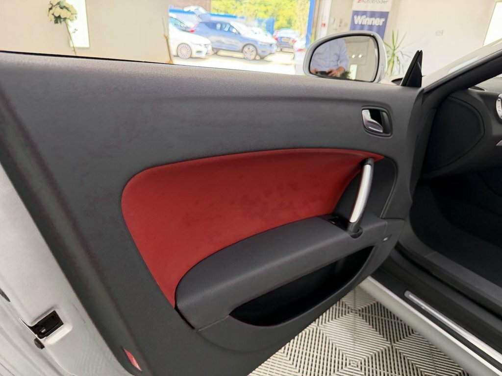 Audi TT 2.0 Tfsi Roadster Euro Black #20