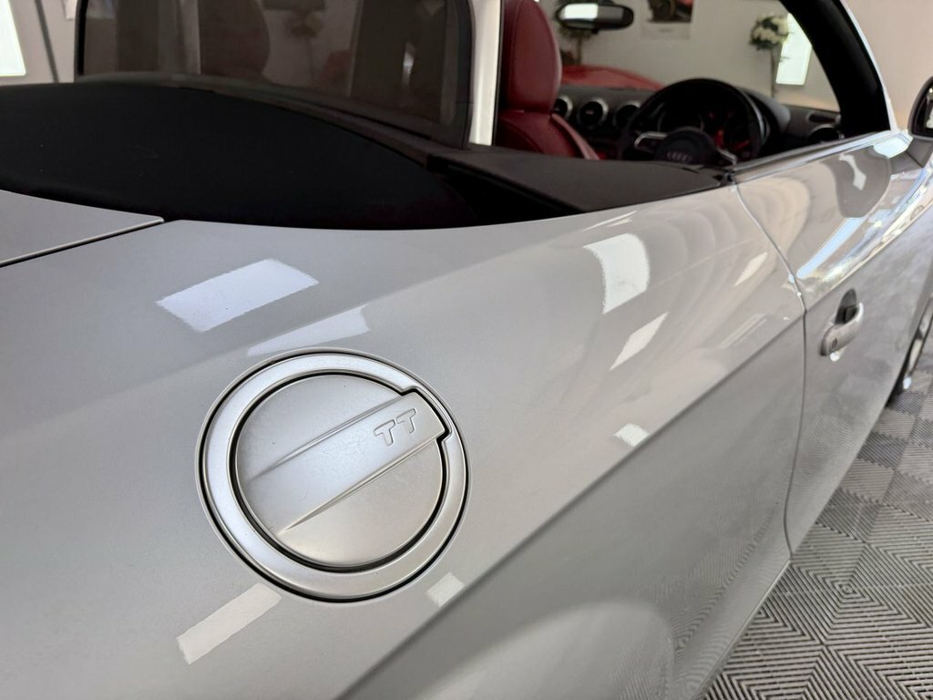 Audi TT 2.0 Tfsi Roadster Euro Black #16