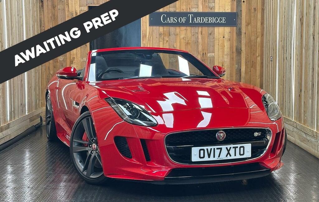 Jaguar F-Type British Design Edition Red
