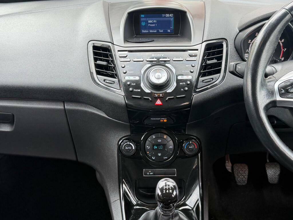 Ford Fiesta St-3 White #20