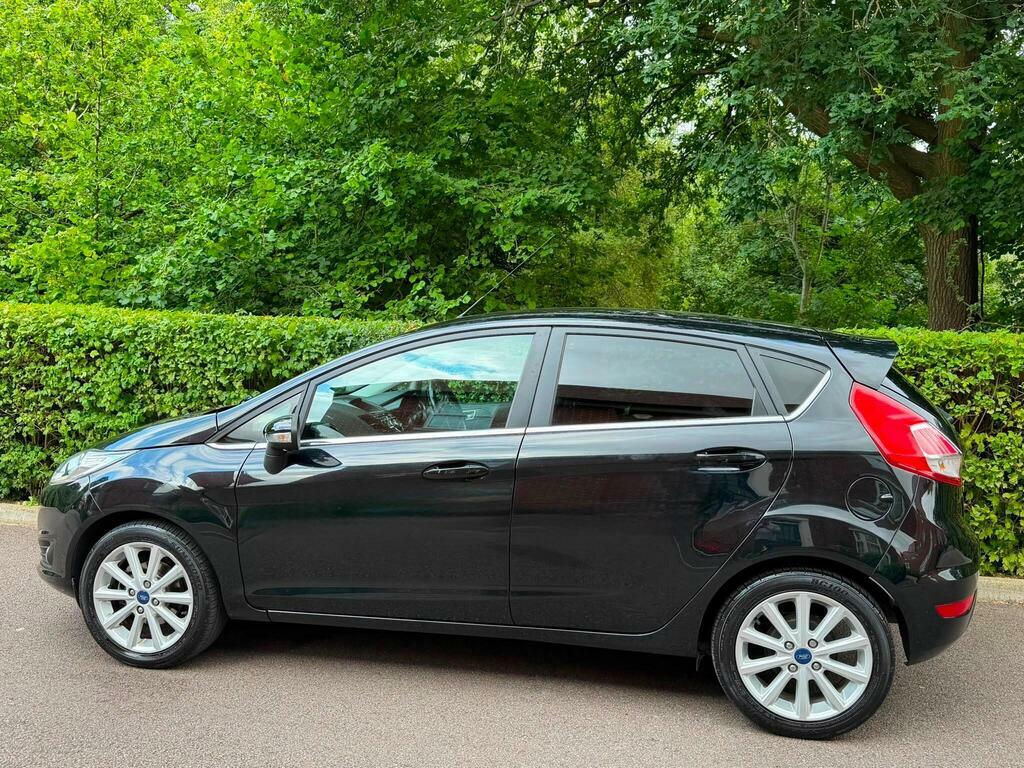 Ford Fiesta St-3 White #8