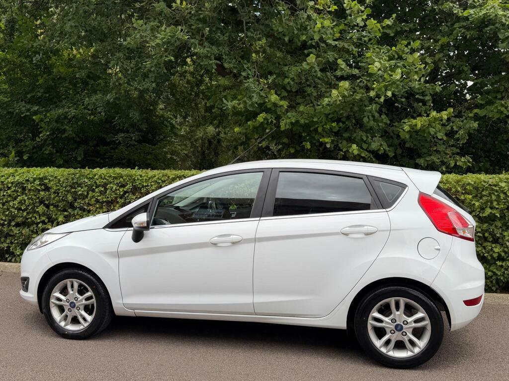 Ford Fiesta Hatchback Black #8