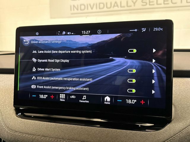 Skoda ENYAQ 82Kwh 80 Suv Dc125kw 204 Ps Blue #82