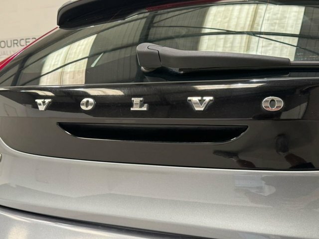 Volvo V40 1.6 D2 Lux Hatchback White #41
