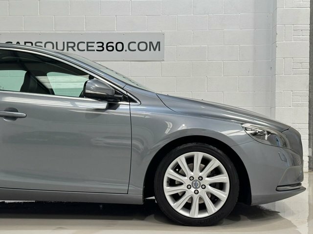 Volvo V40 1.6 D2 Lux Hatchback White #27