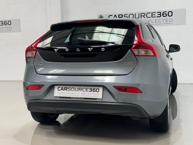 Volvo V40 1.6 D2 Lux Hatchback White #30