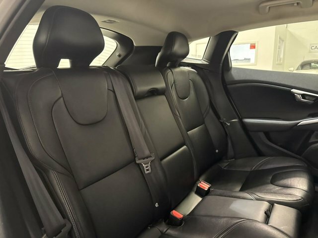 Volvo V40 1.6 D2 Lux Hatchback White #79