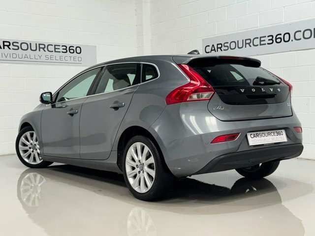 Volvo V40 1.6 D2 Lux Hatchback White #29