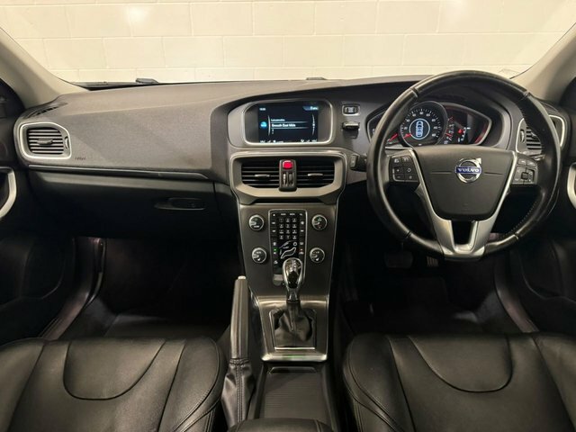 Volvo V40 1.6 D2 Lux Hatchback White #45
