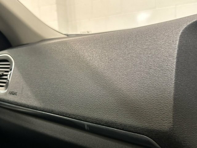 Volvo V40 1.6 D2 Lux Hatchback White #67
