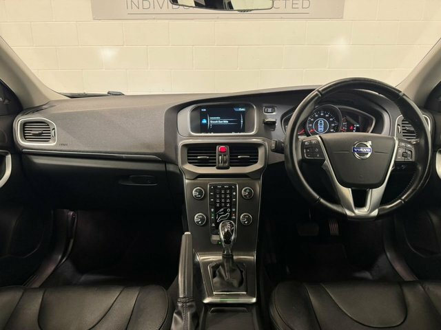 Volvo V40 1.6 D2 Lux Hatchback White #46