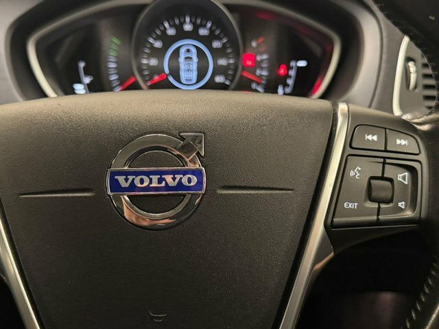 Volvo V40 1.6 D2 Lux Hatchback White #53