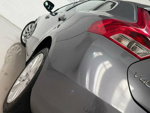 Volvo V40 1.6 D2 Lux Hatchback White #34