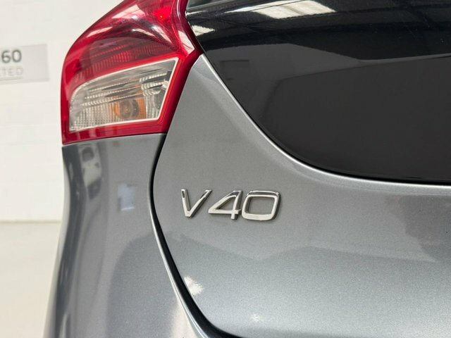 Volvo V40 1.6 D2 Lux Hatchback White #36