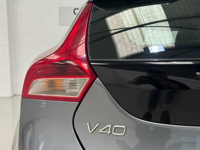 Volvo V40 1.6 D2 Lux Hatchback White #35