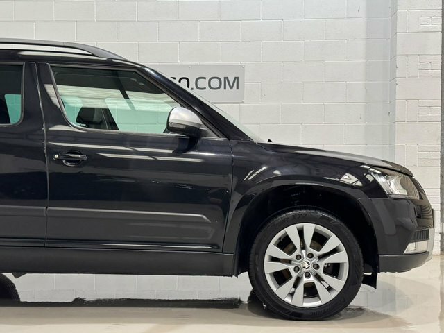 Skoda Yeti Suv White #29