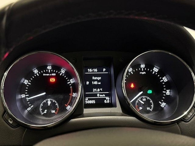 Skoda Yeti Suv White #57