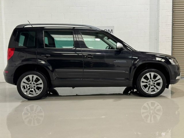 Skoda Yeti Suv White #28