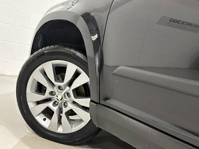 Skoda Yeti Suv White #41