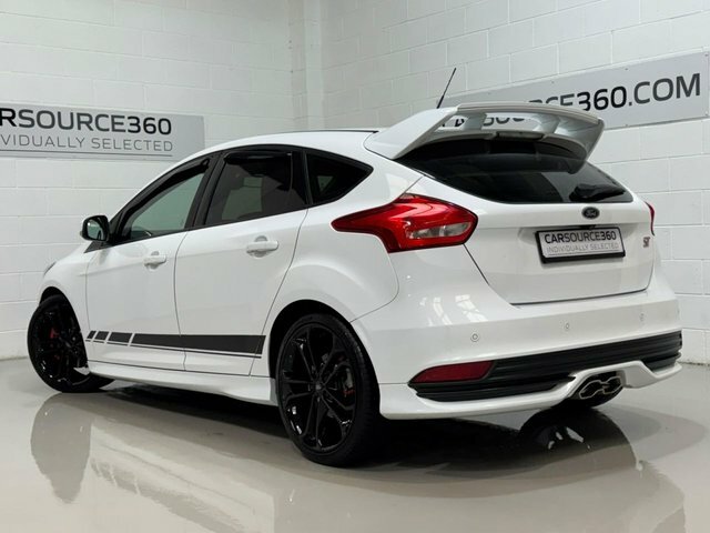Ford Focus 2016 2.0 Tdci St-3 Hatchback Eur White #3
