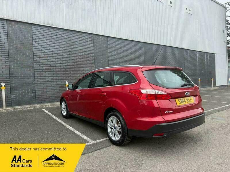 Ford Focus 1.6 Tdci Titanium Navigator SN14KLF Red #6