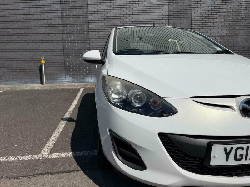 Mazda 2 Hatchback Tamura 2012 Red #9