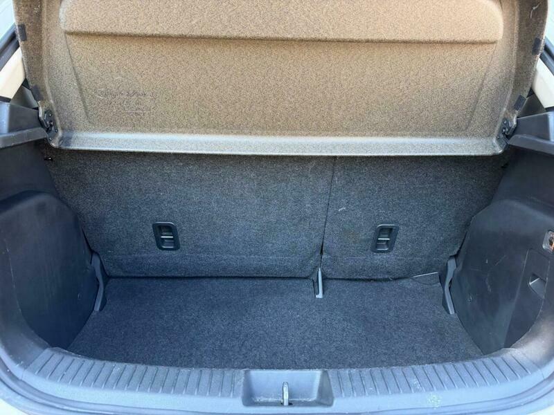 Mazda 2 Hatchback Tamura 2012 Red #34