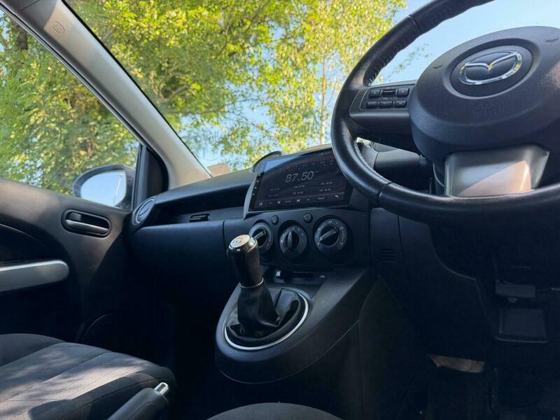 Mazda 2 Hatchback Tamura 2012 Red #24