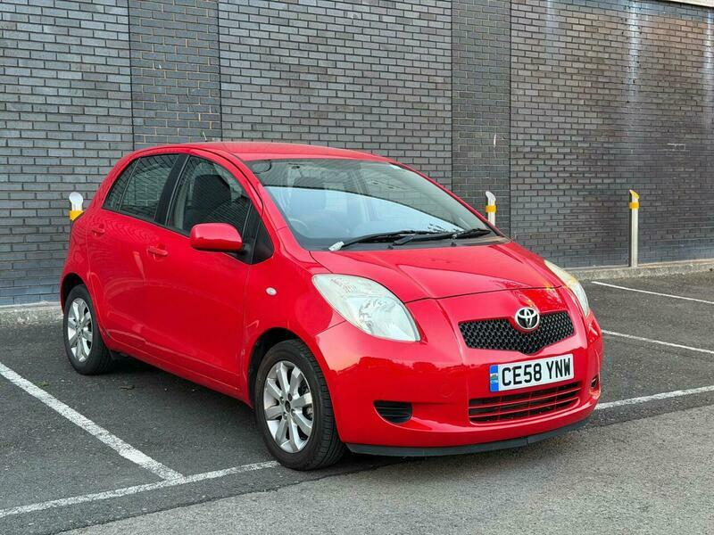 Toyota Yaris 1.3 Vvt-i Tr Red