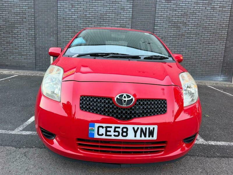 Toyota Yaris 1.3 Vvt-i Tr Red #4