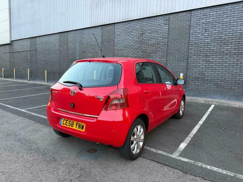 Toyota Yaris 1.3 Vvt-i Tr Red #6