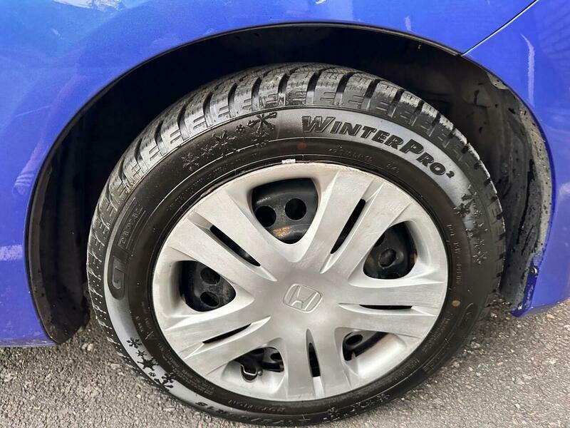 Honda Jazz Es Blue #40