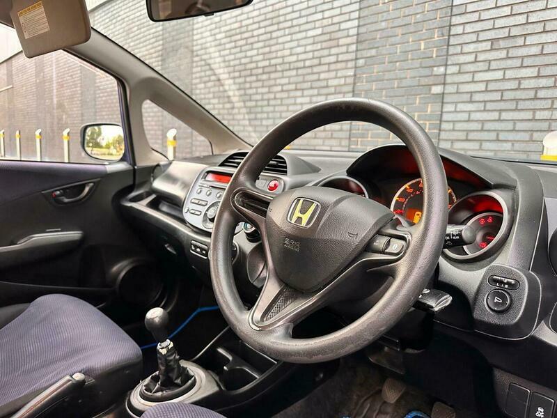 Honda Jazz Es Blue #16