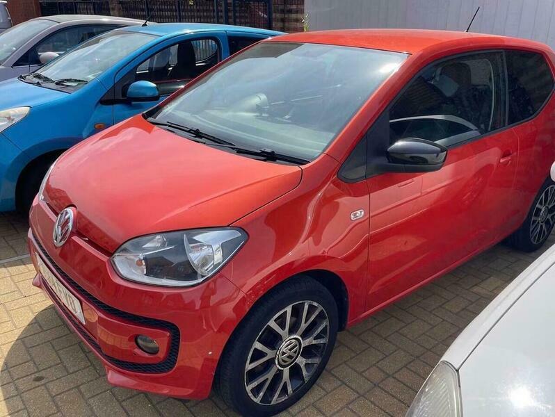 Volkswagen Up 1.0 Groove Up Euro Orange #3