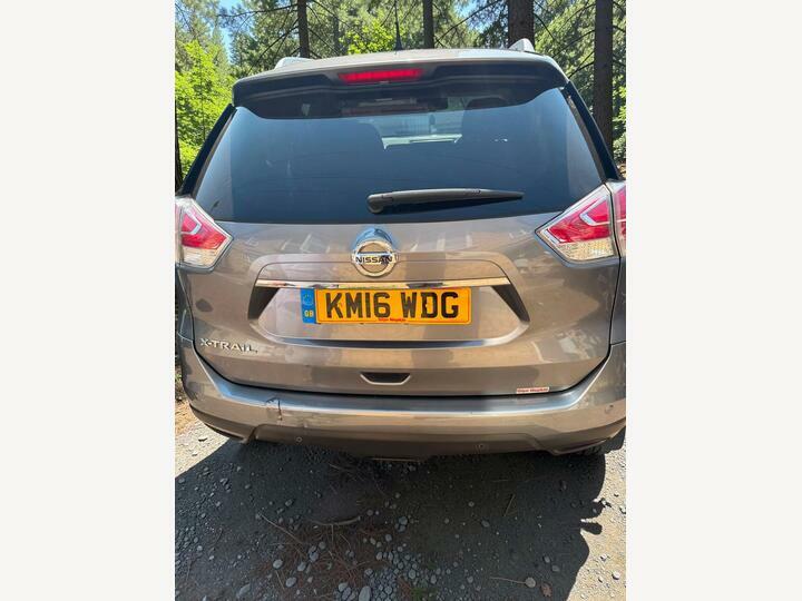 Nissan X-Trail 1.6 Dci 4X4 Tekna 5-Door Station Wagon Silver #8