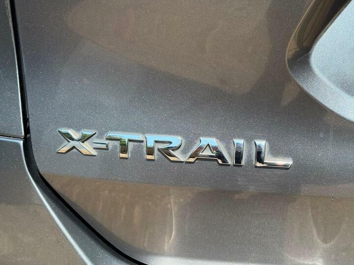 Nissan X-Trail 1.6 Dci 4X4 Tekna 5-Door Station Wagon Silver #46