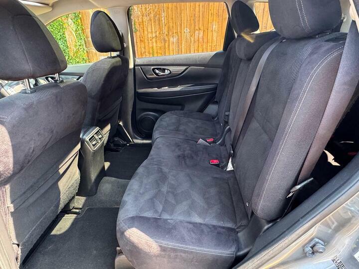 Nissan X-Trail 1.6 Dci 4X4 Tekna 5-Door Station Wagon Silver #22