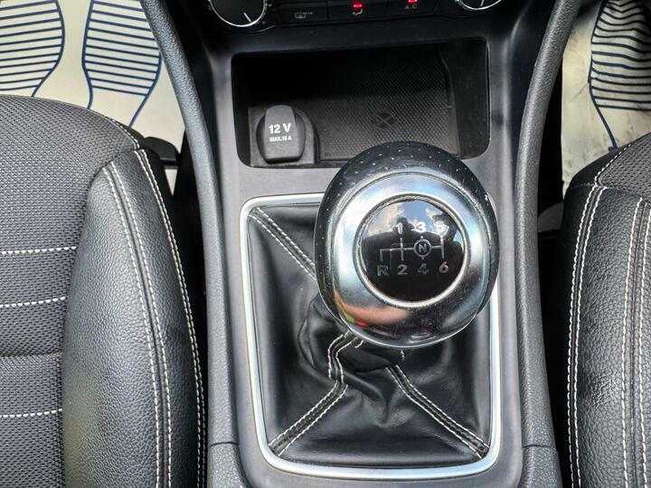 Mercedes-Benz A Class Hatchback White #19