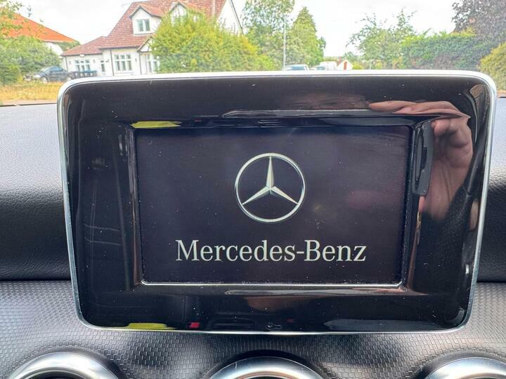 Mercedes-Benz A Class Hatchback White #37