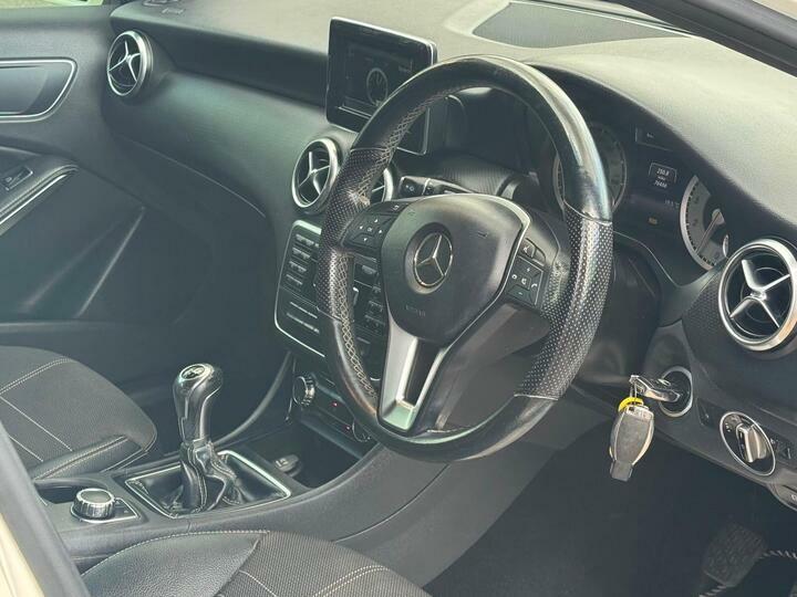 Mercedes-Benz A Class A180 1.5 Cdi Se #15
