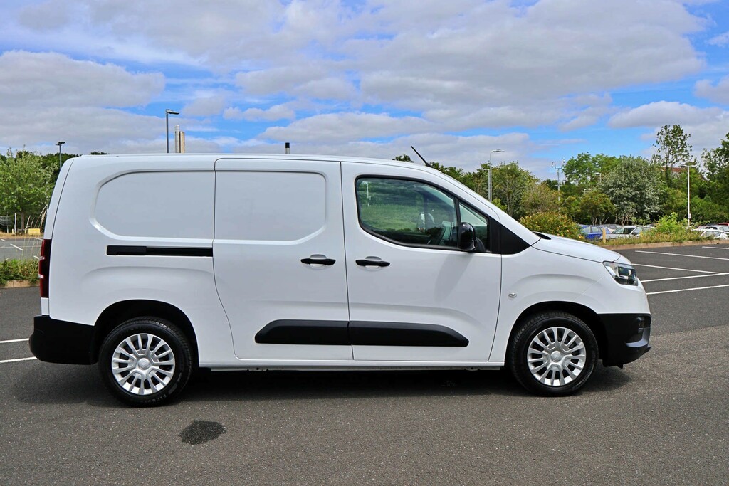 Toyota Proace City City Icon Lwb Twin Slider Warranty YP23XFD White #4