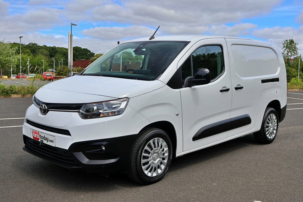 Toyota Proace City City Icon Lwb Twin Slider Warranty YP23XFD White #2