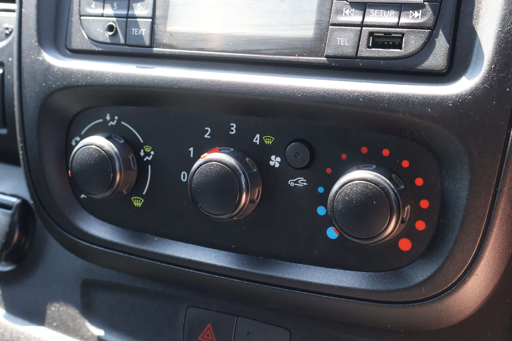 Vauxhall Vivaro Panel Van Black #2
