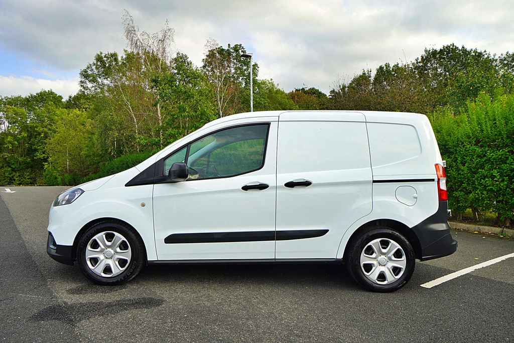Ford Transit Courier 1.5 Tdci Limited L1 Euro 6 Grey #9