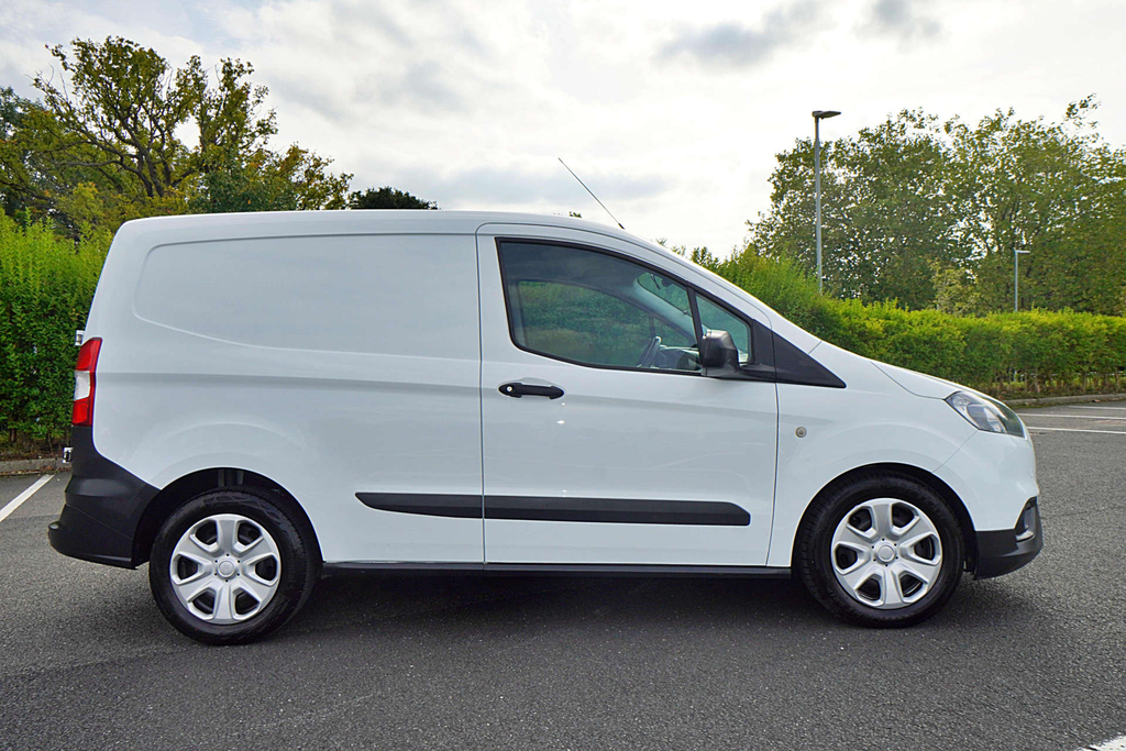 Ford Transit Courier 1.5 Tdci Limited L1 Euro 6 Grey #10