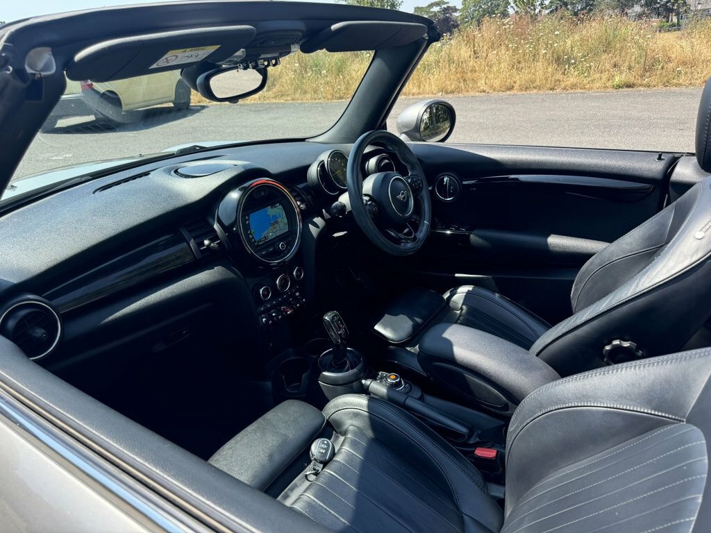 Mini Convertible 1.5 Cooper 134 Bhp Blue #10